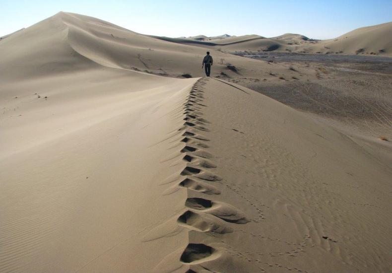 Varzaneh Desert